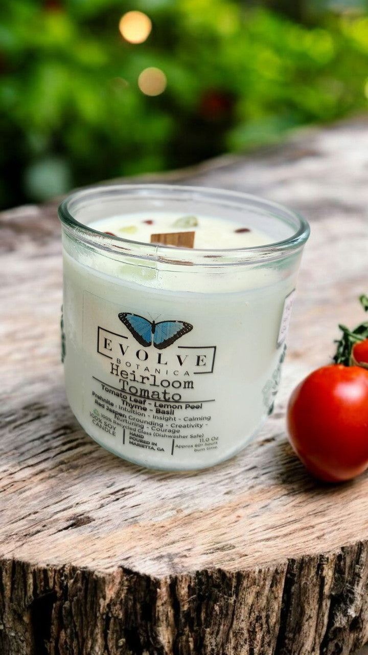 Evolve Botanica Rocks Candle - Heirloom Tomato (Wood Wick, Prehnite & Red Jasper, Soy Candle)
