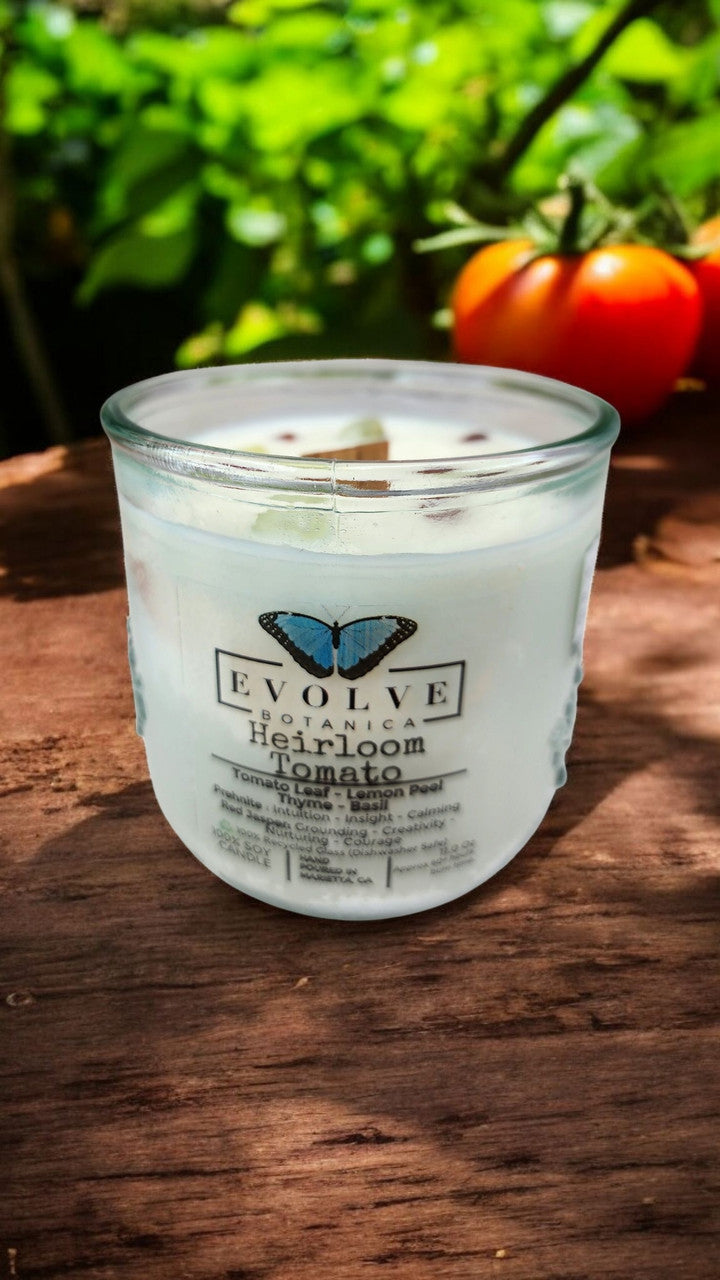 Evolve Botanica Rocks Candle - Heirloom Tomato (Wood Wick, Prehnite & Red Jasper, Soy Candle)