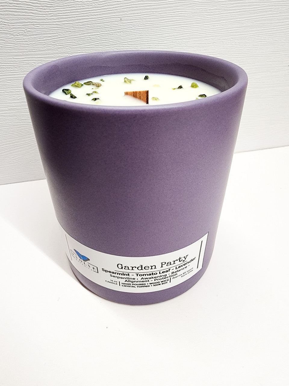 Evolve Botanica Farmers Market Candle - Garden Party (Wood Wick Gemstone Soy Candle)