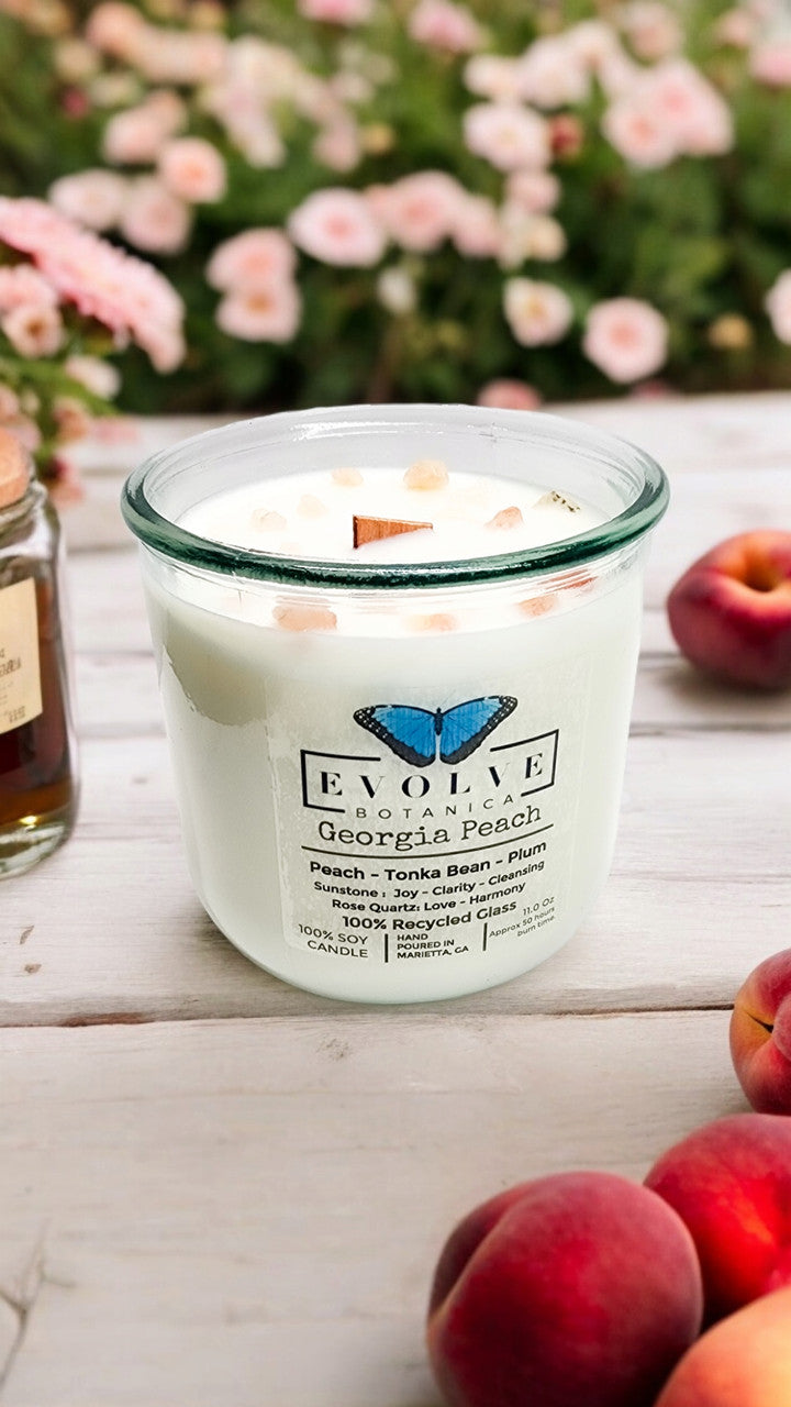 Evolve Botanica Rocks Candle - Georgia Peach (Wood Wick Gemstone Soy Candle)