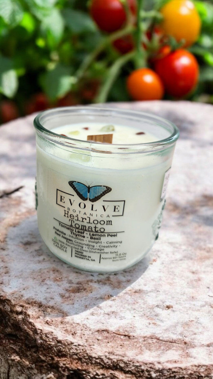 Evolve Botanica Rocks Candle - Heirloom Tomato (Wood Wick, Prehnite & Red Jasper, Soy Candle)
