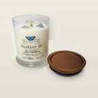 Evolve Botanica Another 33 6.5 oz soy sipper candle detail view