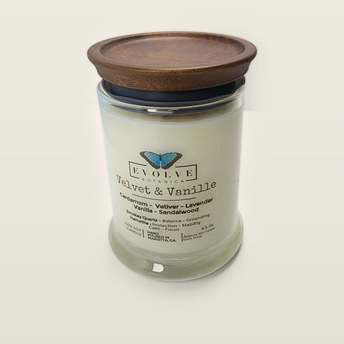 Evolve Botanica Velvet & Vanille 6.5 oz soy sipper candle with wood lid, hand-poured in Marietta GA