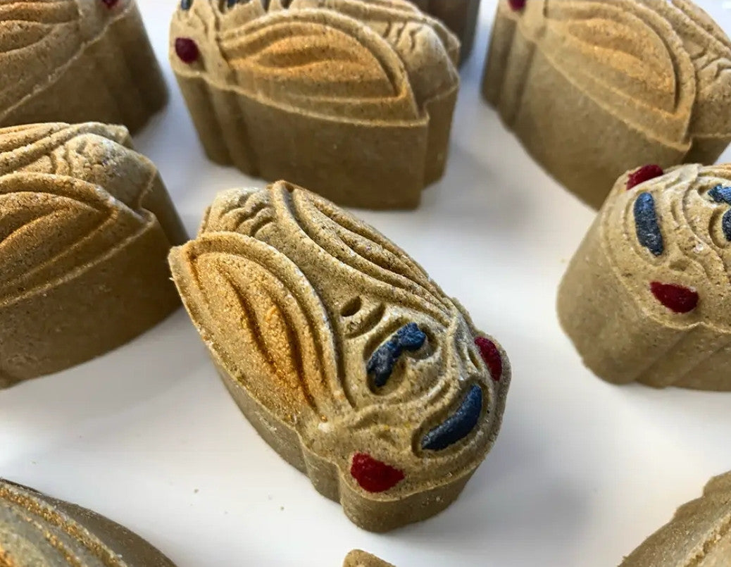 Chocolate Cicada Bath Bomb