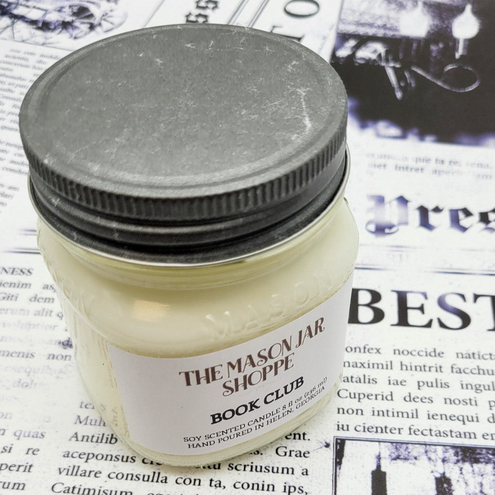 Evolve Botanica Book Club - 8 oz Soy Candle
