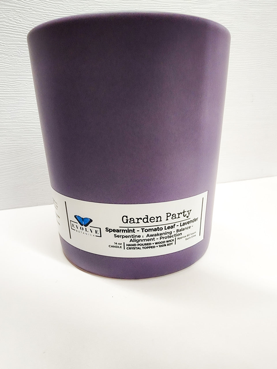Evolve Botanica Farmers Market Candle - Garden Party (Wood Wick Gemstone Soy Candle)
