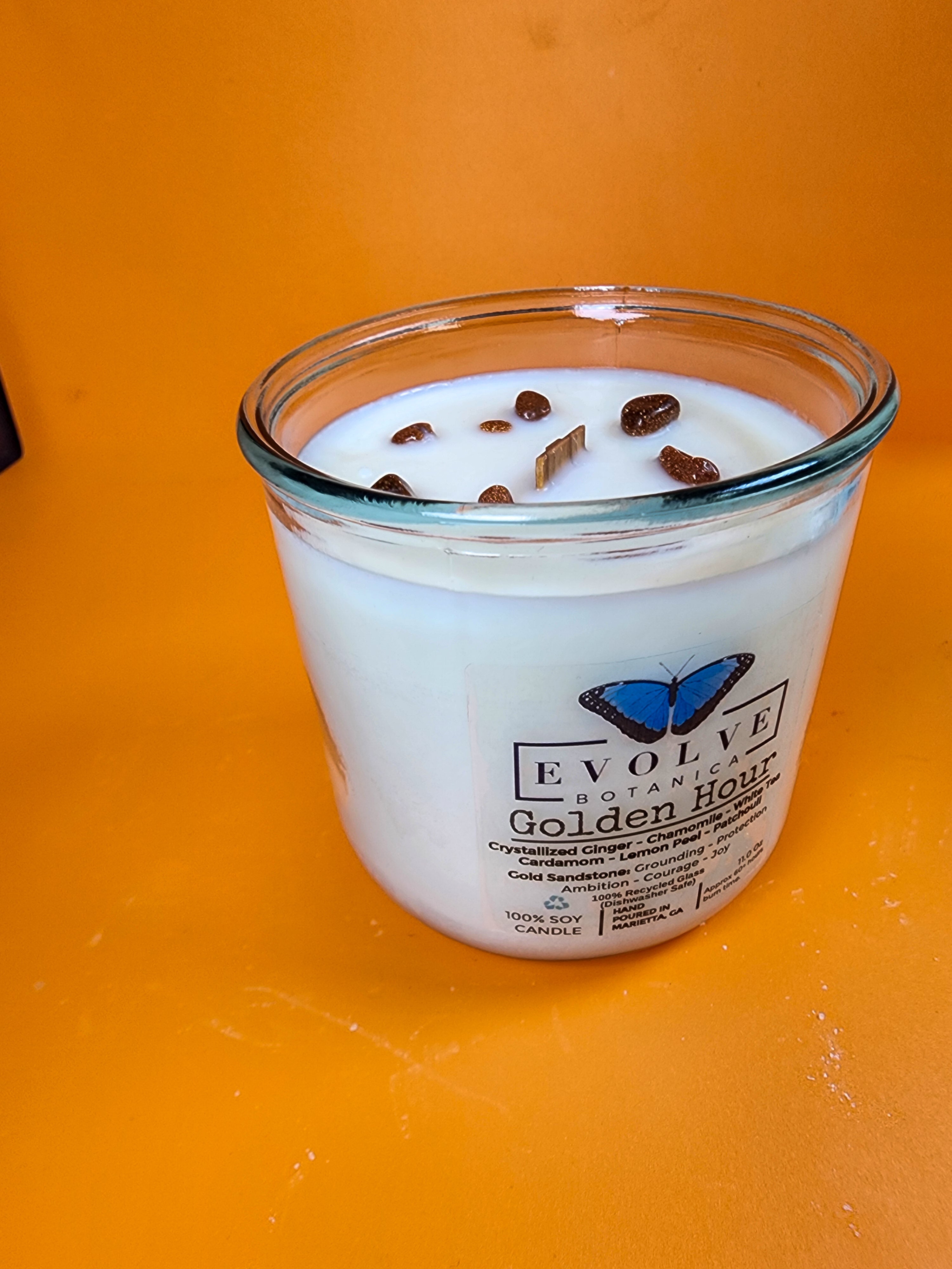 Rocks Candle - Golden Hour (Wood Wick Soy Candle Gold Sandstone)