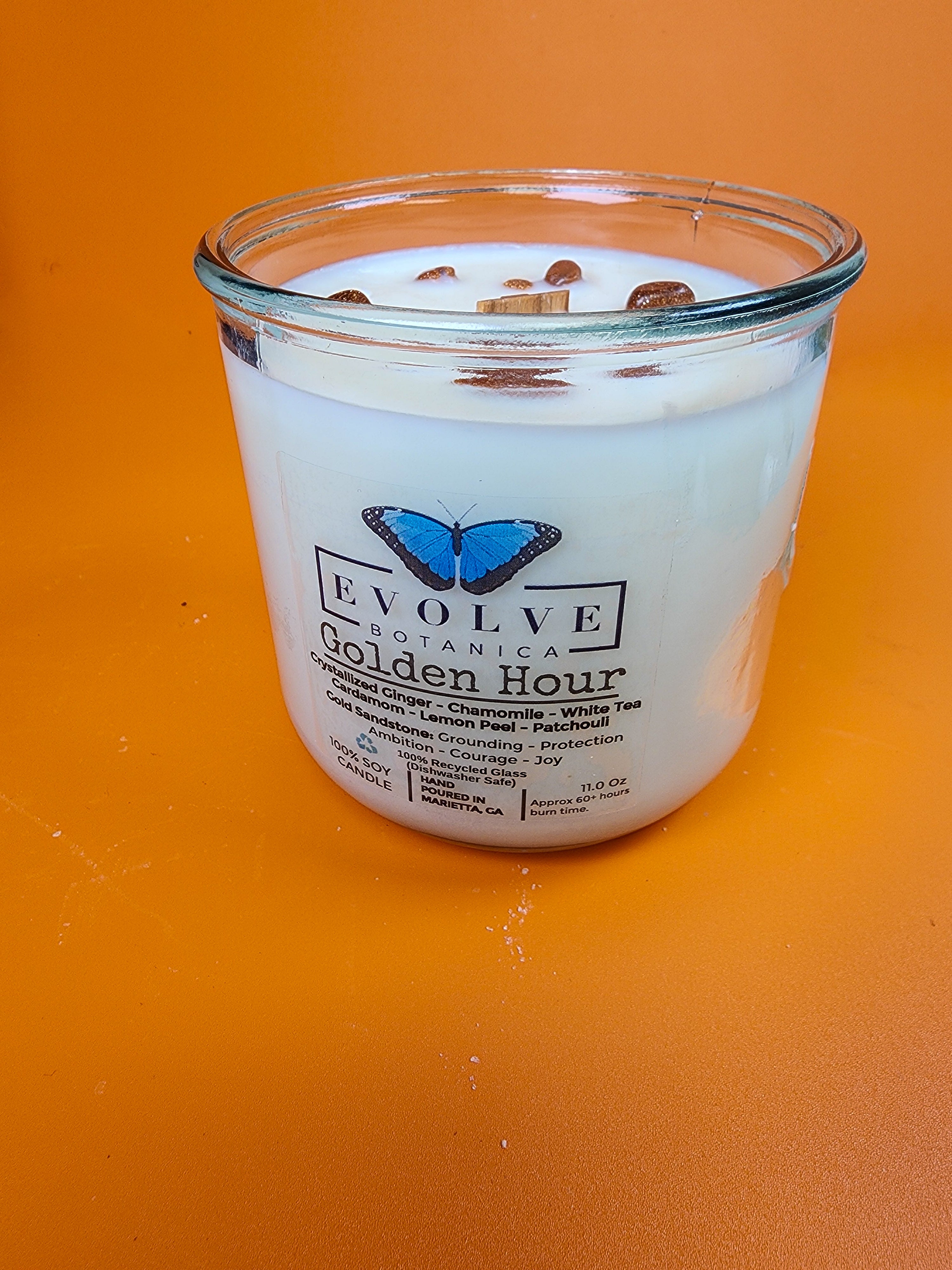 Rocks Candle - Golden Hour (Wood Wick Soy Candle Gold Sandstone)