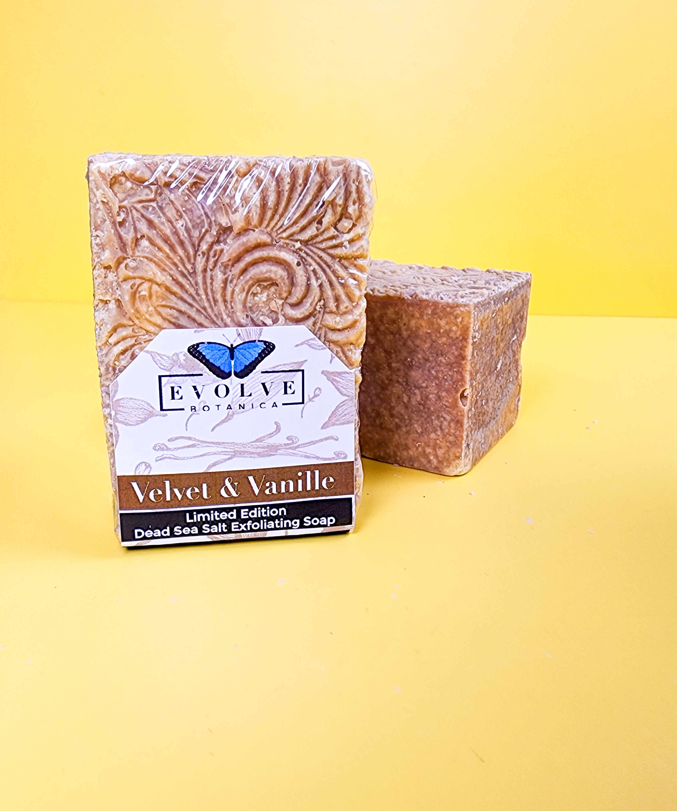 Velvet & Vanille Himalayan Pink Salt Spa Soap