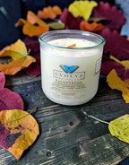 Rocks Candle – Apparition (Wood Wick, Howlite & Snow Quartz Gemstone Soy Candle)