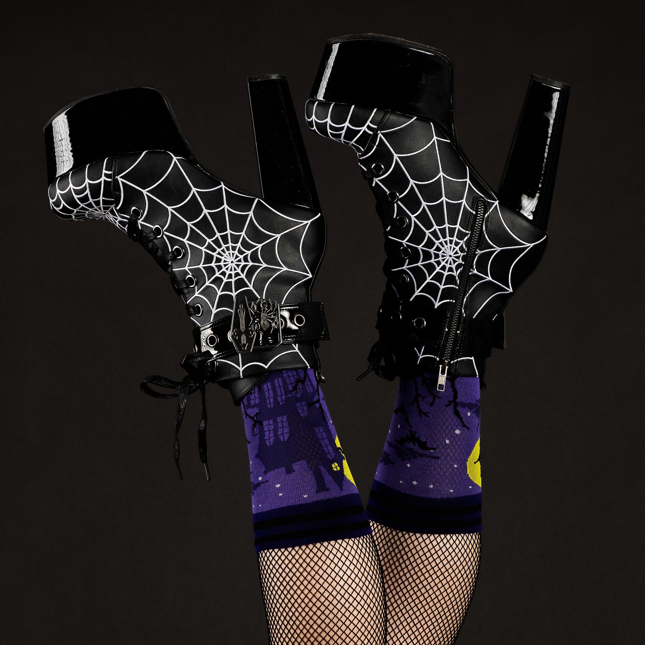 Evolve Botanica Haunted House Crew Socks