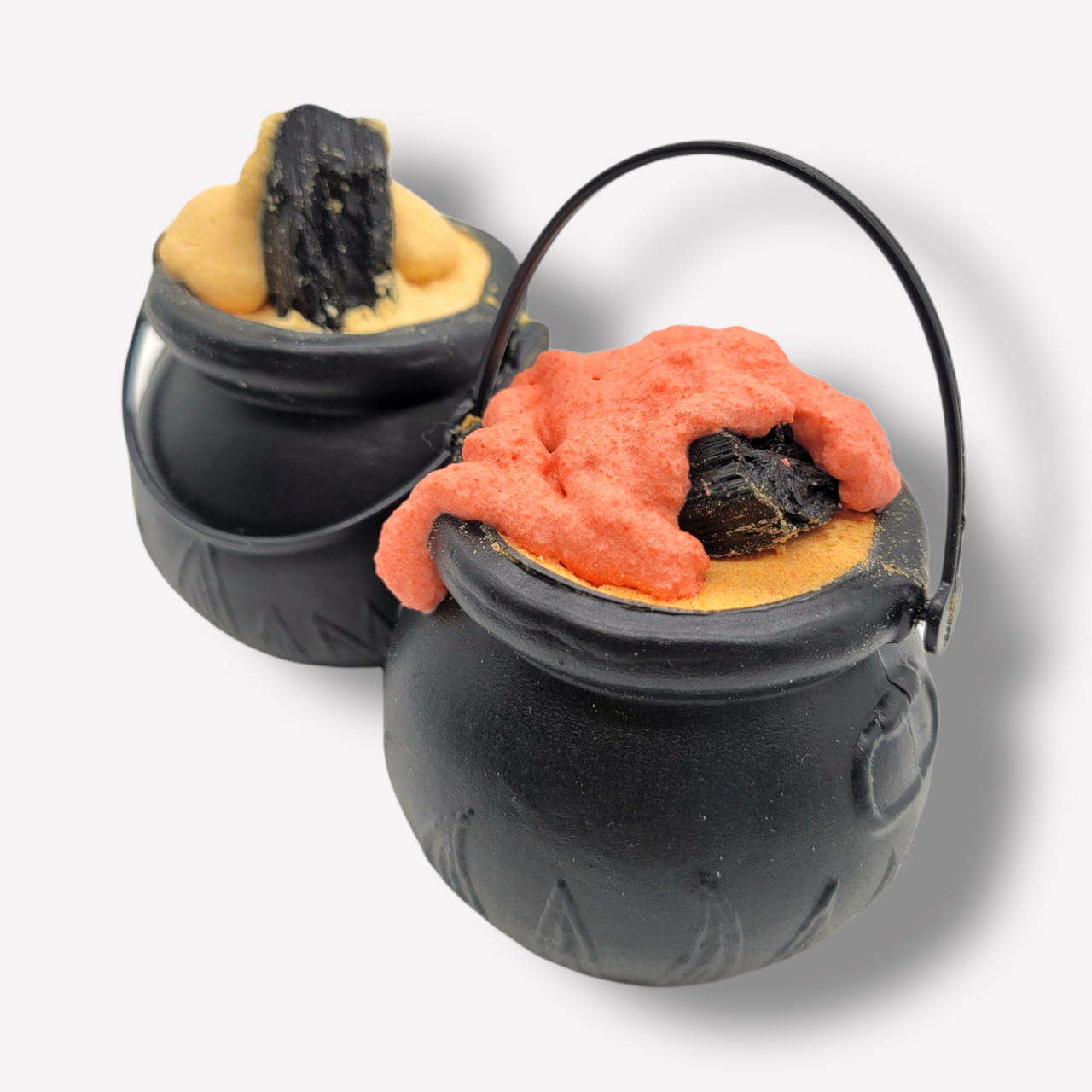 Evolve Botanica Bath Bomb Cauldron - Samhain (Black Tourmaline) - Special Edition Artisan Series