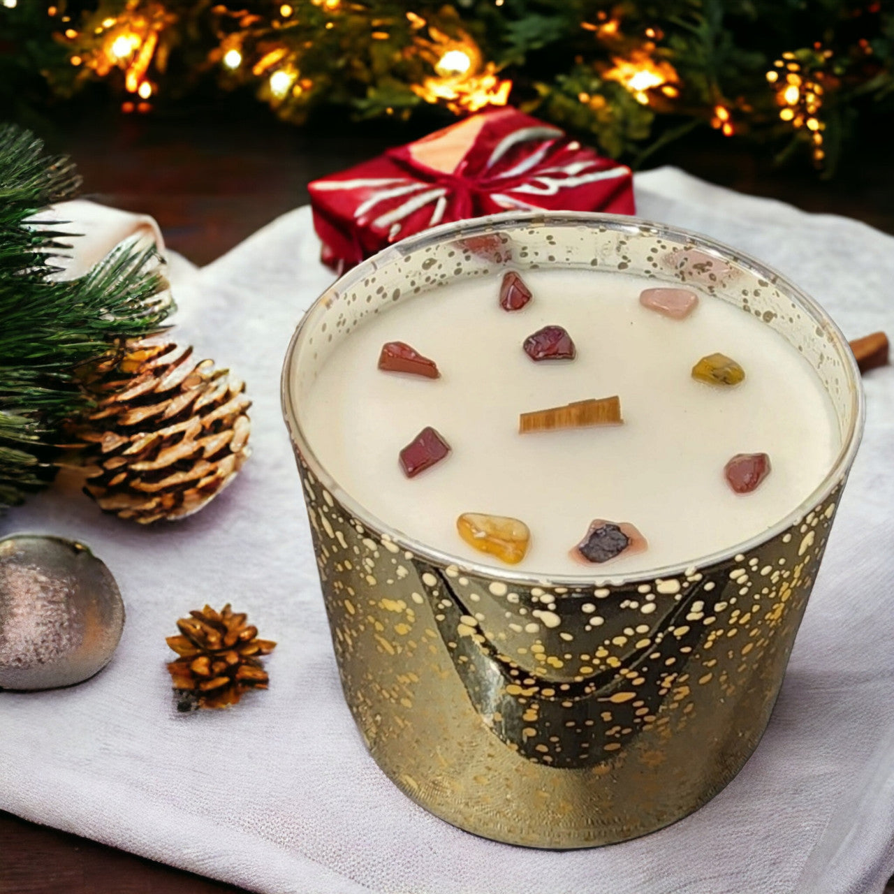 Evolve Botanica Starlight Candle - Holiday Vibes (Wood Wick Gemstone Soy Candle)