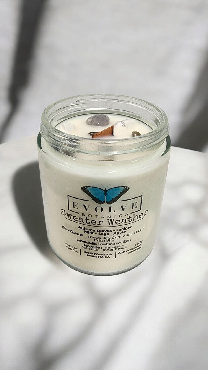Evolve Botanica Classic 9oz Jam Jar Crystal Soy Candle - Sweater Weather (Howlite & Labradorite)
