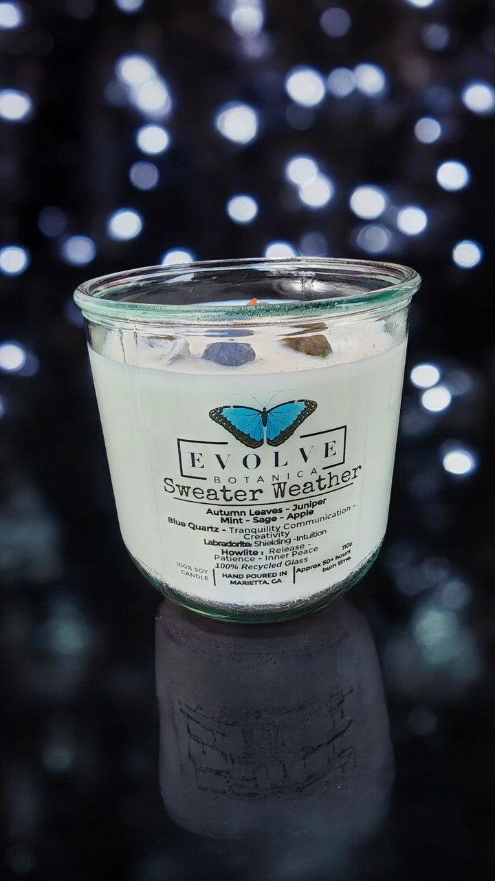 Evolve Botanica Rocks Candle - Sweater Weather (Wood Wick, Howlite (Patience, Peace), Labradorite (Shielding, Intuition), Sodalite (Nurturing, Awareness), Soy Candle)