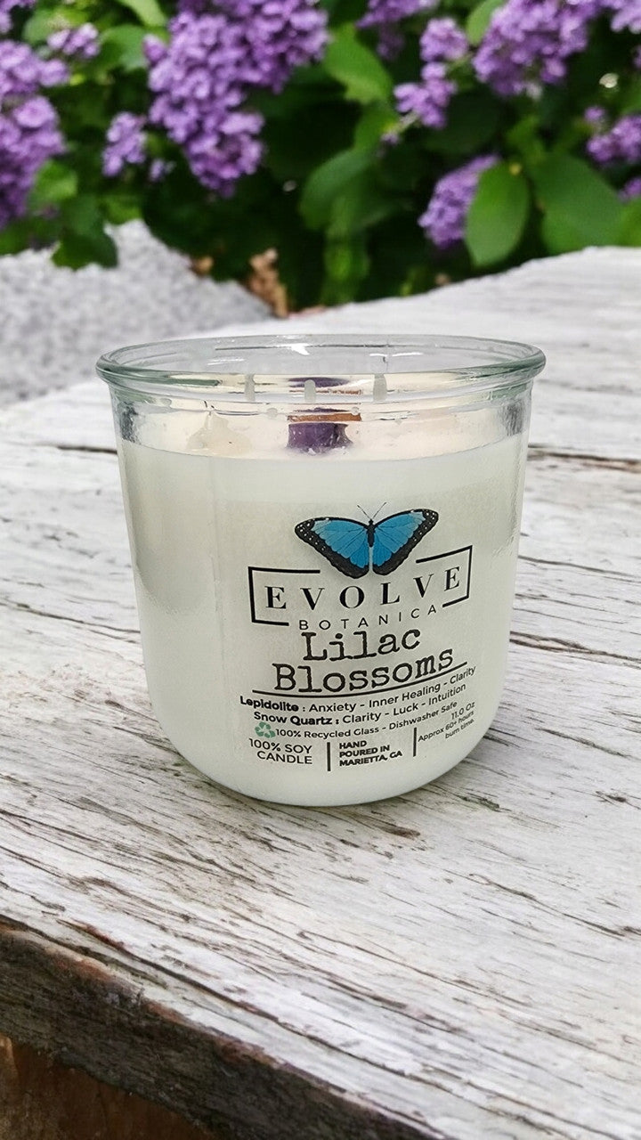 Lilac Blossoms candle from above showing handcrafted floral soy wax