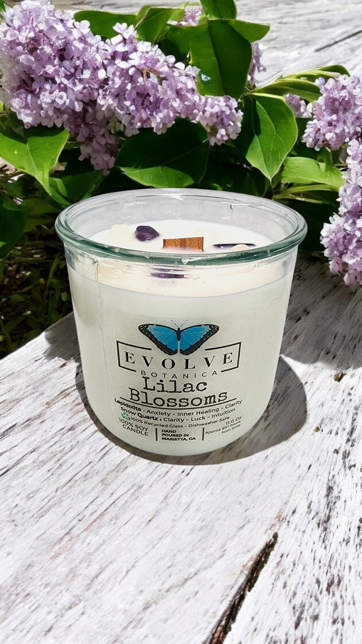 Evolve Botanica Rocks Candle - Lilac Blossoms (Wood Wick, Lepidolite Gemstone Soy Candle)
