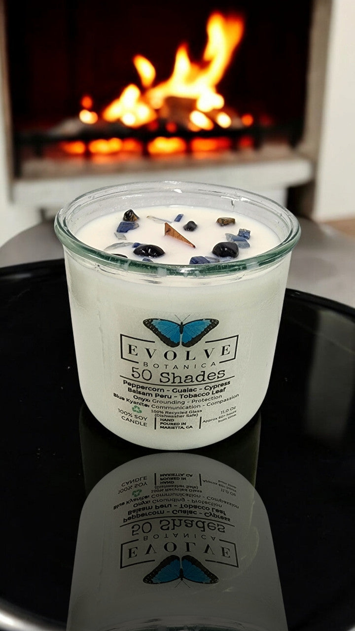 Evolve Botanica Rocks Candle – 50 Shades (Wood Wick, Onyx & Blue Kyanite, Soy Candle)