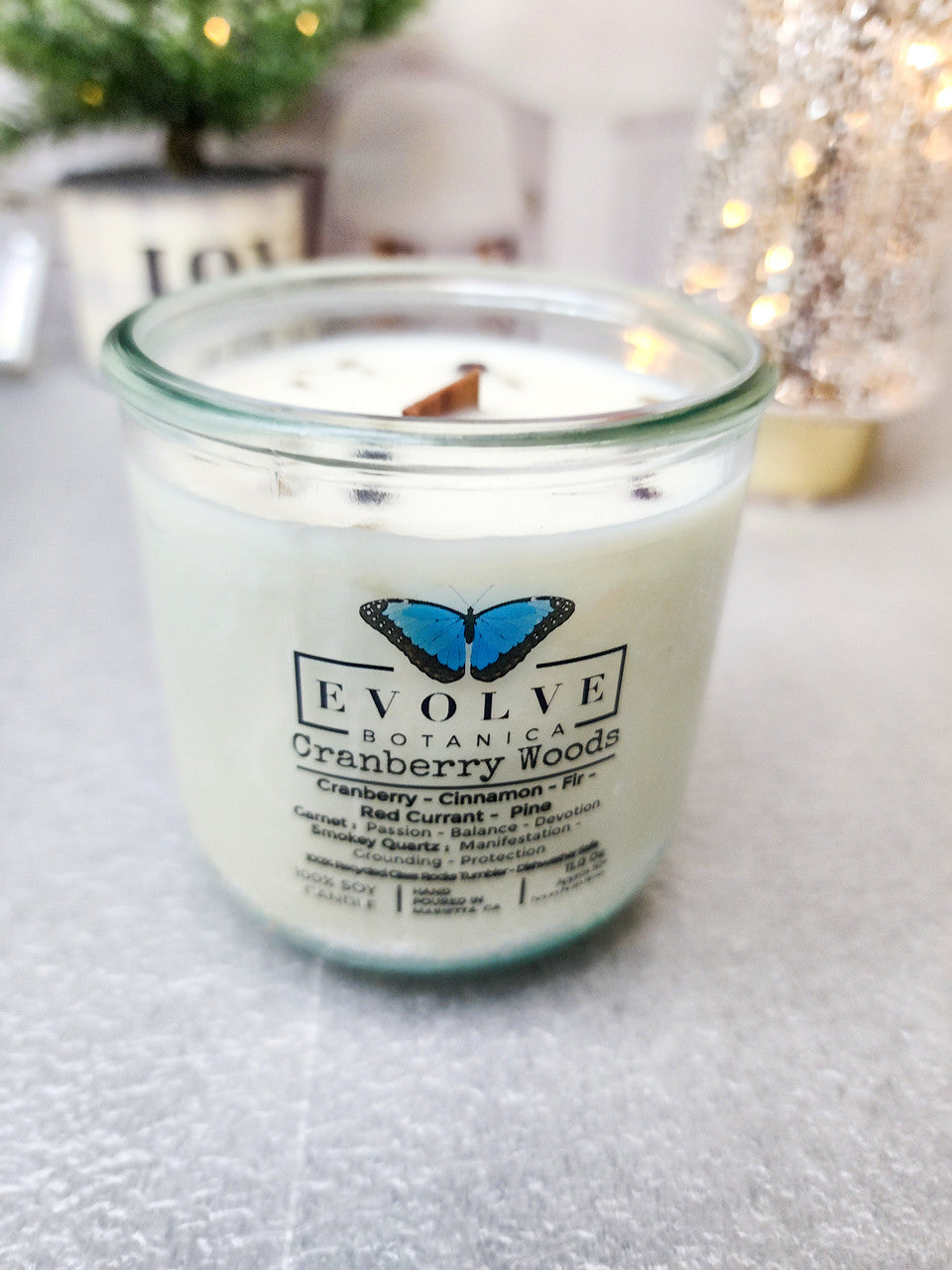 Evolve Botanica Rocks Candle - Cranberry Woods (Garnet & Smokey Quartz)