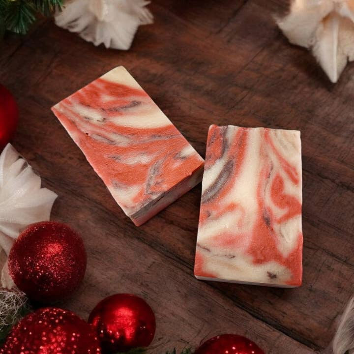 Evolve Botanica Seasonal Soap - Cranberry Woods - Christmas