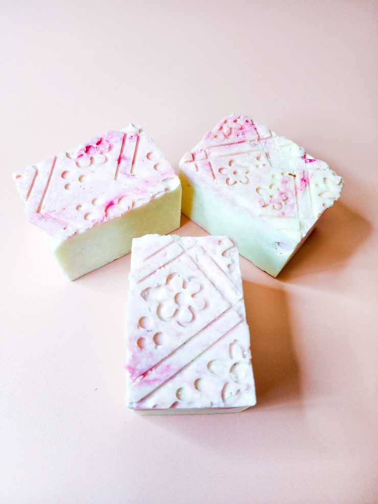 Evolve Botanica Specialty Soap - Rosewater & Sea Salt (Limited Edition Salt Bar)