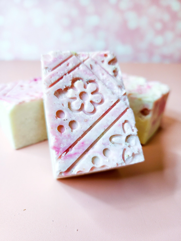 Evolve Botanica Specialty Soap - Rosewater & Sea Salt (Limited Edition Salt Bar)