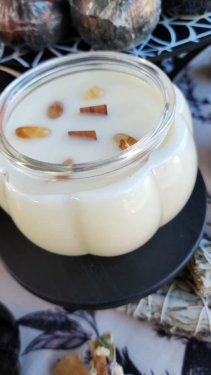 Pumpkin Tourine Candy Dish - Vanilla Marshmallow (Golden Healer Quartz)