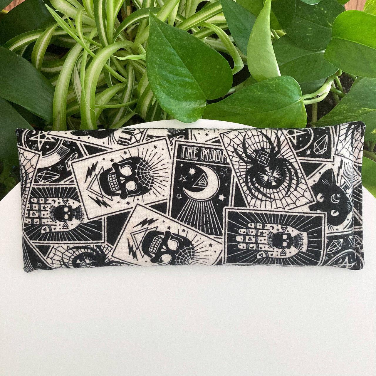 Evolve Botanica Weighted Eye Pillow