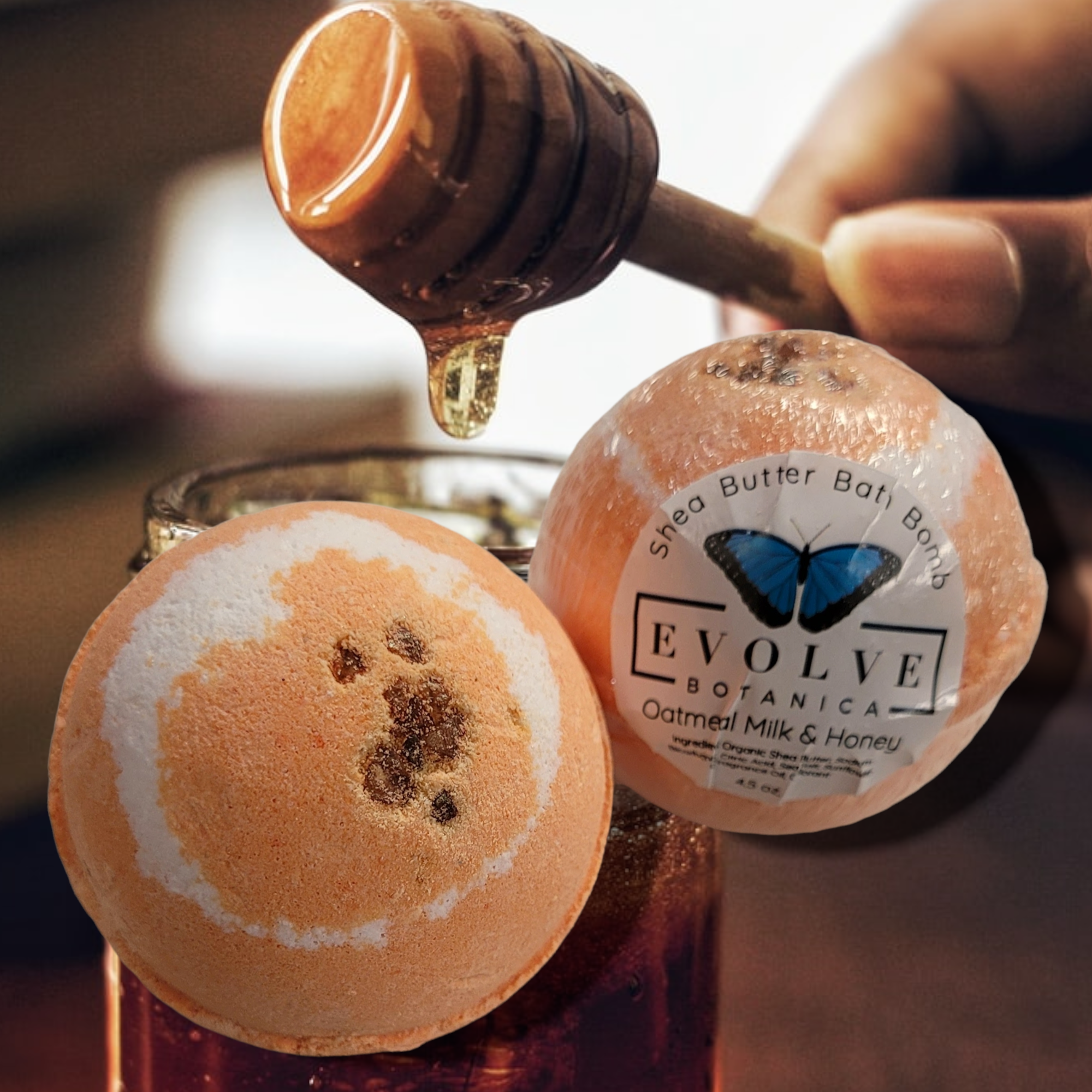 Oatmeal Milk Honey Bath Bomb - Honey & Oatmeal