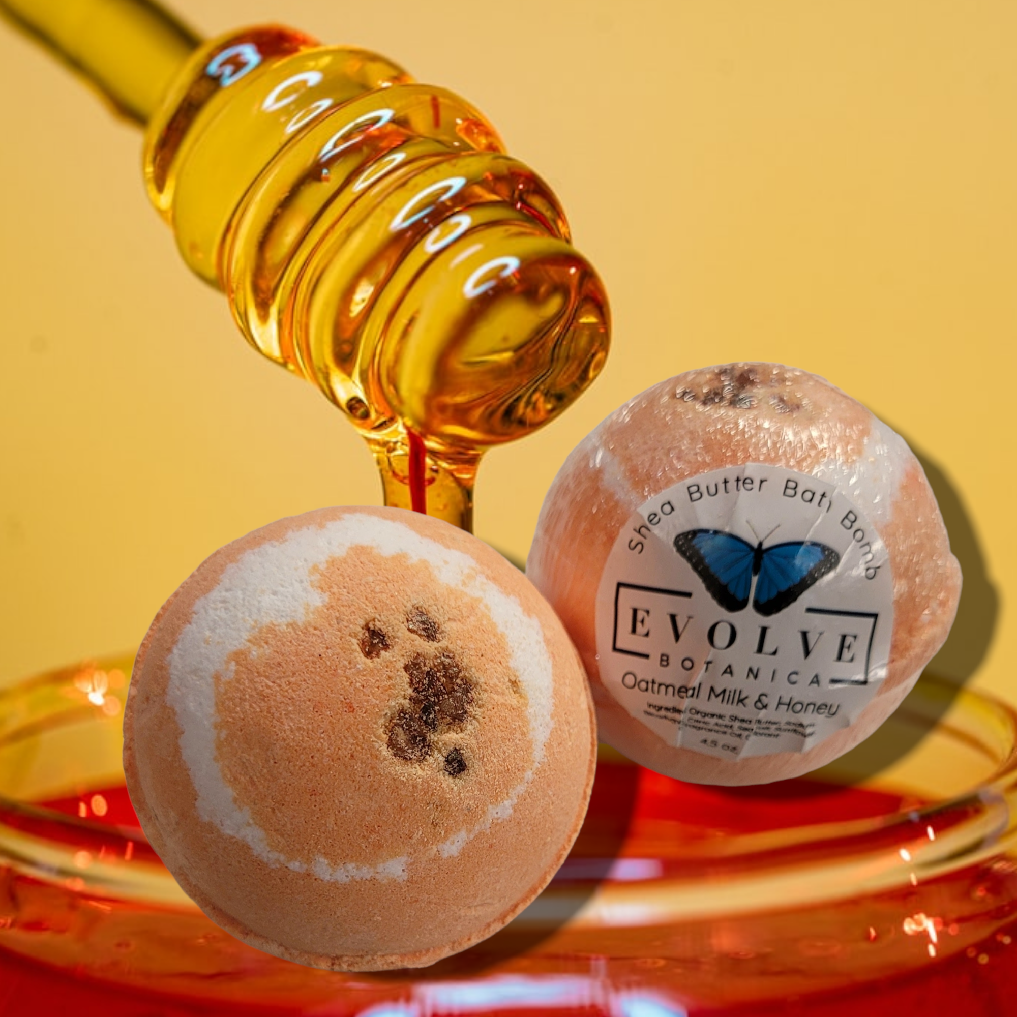 Oatmeal Milk Honey Bath Bomb - Honey & Oatmeal