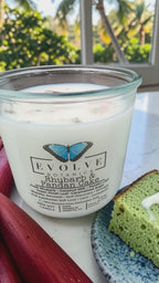 Rocks Candle – Rhubarb & Pandan Cake (Wood Wick, Rhyolite & Pink Aventurine, Soy Candle)