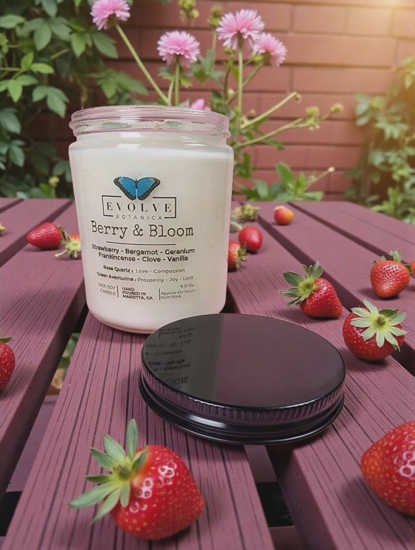 Classic 9oz Jam Jar  - Berry & Bloom (Wood Wick Soy Candle Green Aventurine Rose Quartz)