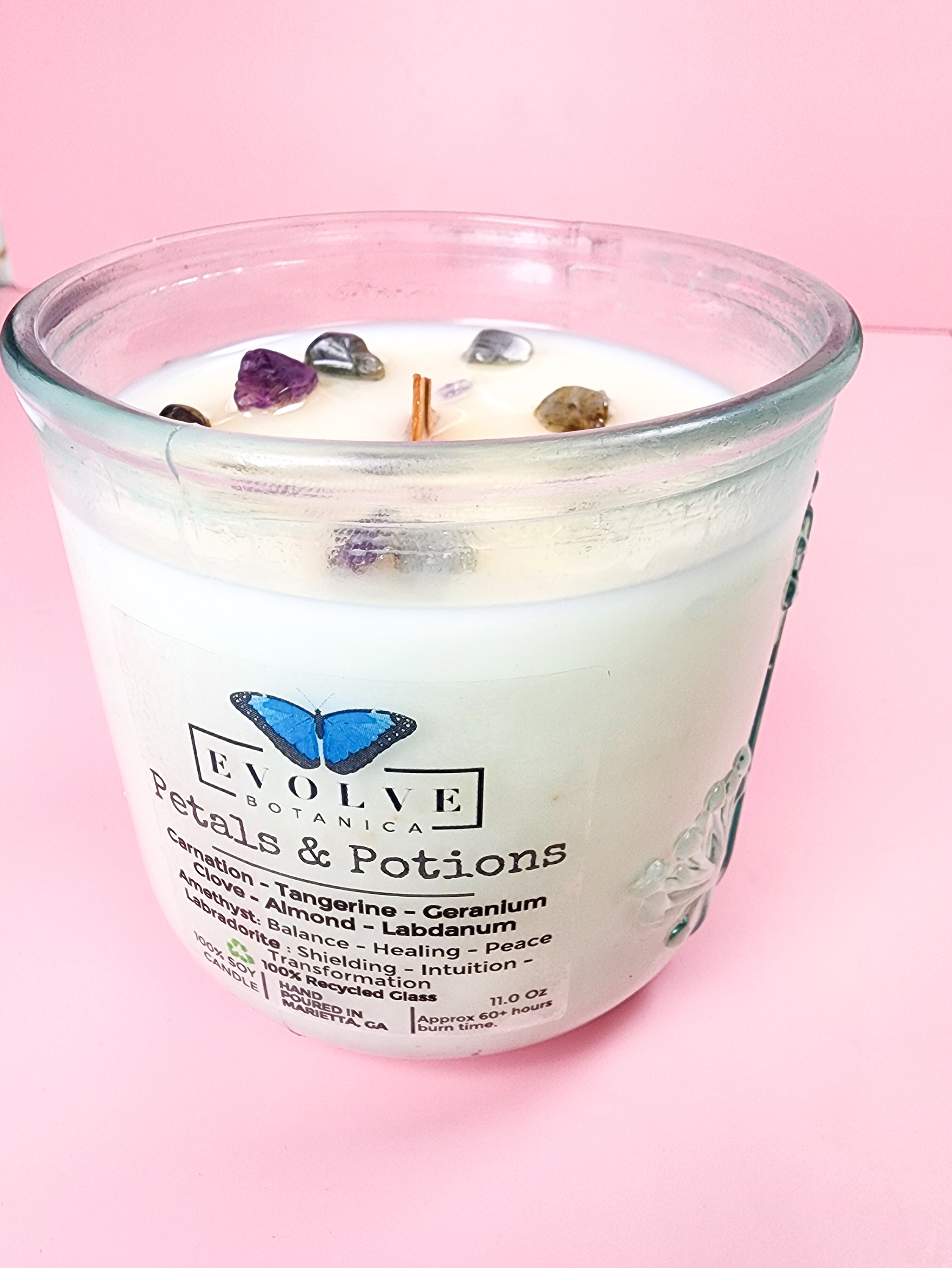 Rocks Candle - Petals & Potion (Wood Wick Soy Candle Amethyst Labradorite)