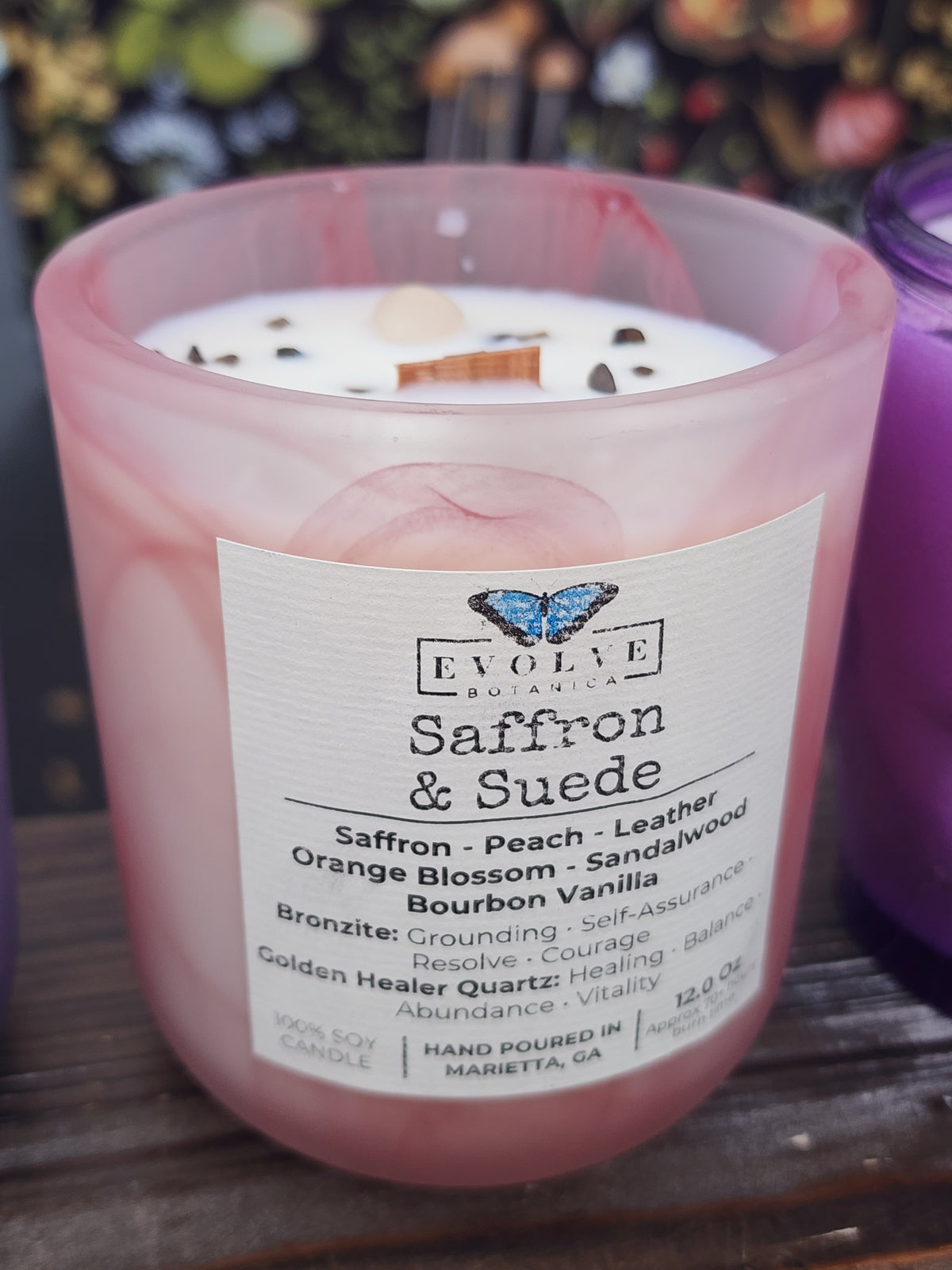 12 Oz Swirl Candle - Saffron & Suede (Wood Wick Soy Candle Bronzite Golden Healer Quartz)