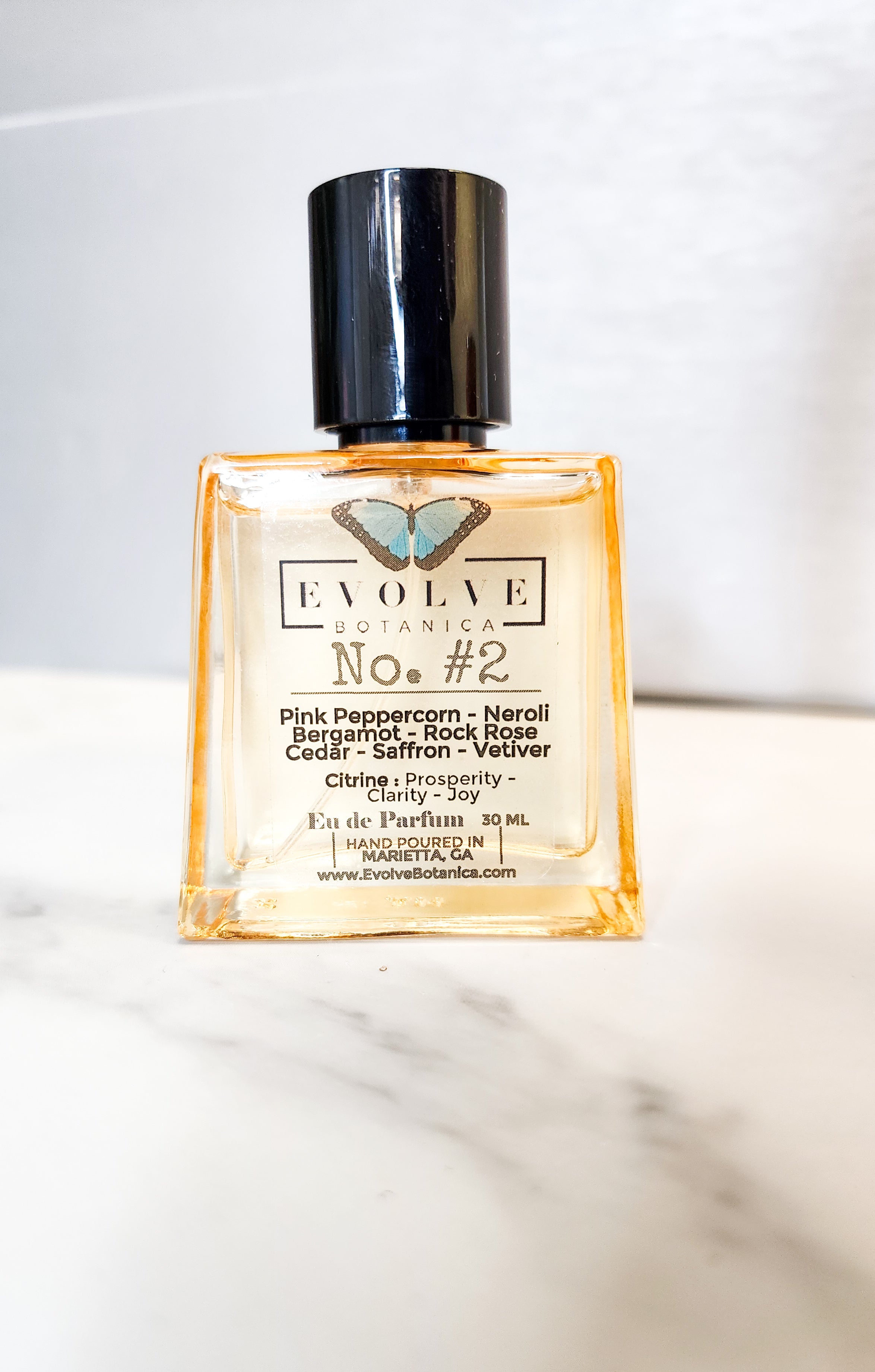 No. #2 – Eau de Parfum (30ML)
Pink Peppercorn • Neroli • Cedar • Saffron • Vetiver (perfume)